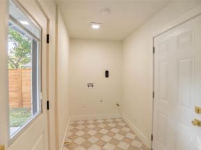 7700 Robalo RD, Austin TX 78757