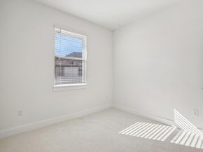 200 W 56th ST 2103, Austin TX 78751