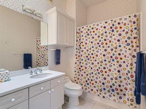 1115 W 7th ST W 202, Austin TX 78703