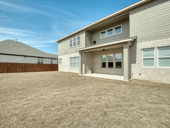 213 Great Lawn BND, Liberty Hill TX 78642