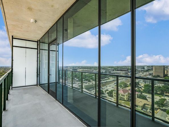 610 Davis ST 1810, Austin TX 78701