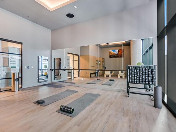 610 Davis ST 1810, Austin TX 78701