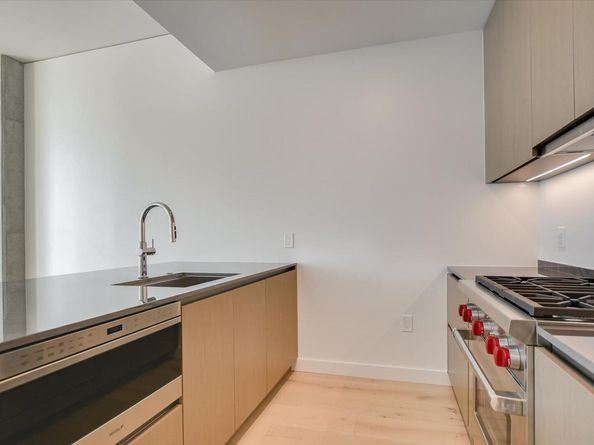 610 Davis ST 1810, Austin TX 78701