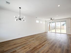 407 Delmar Ave A, Austin TX 78752