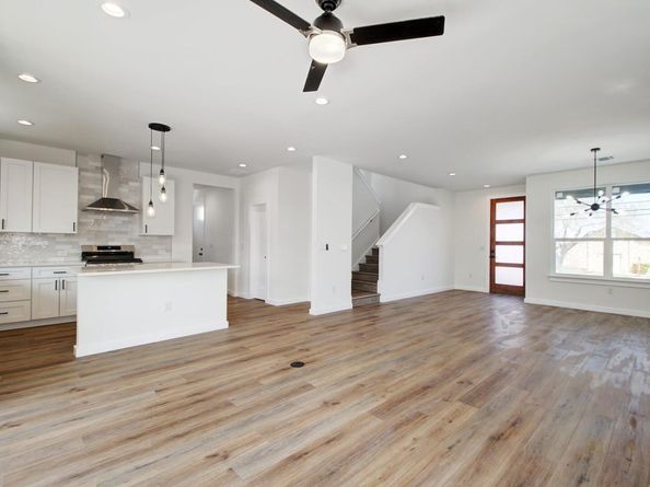 407 Delmar Ave A, Austin TX 78752