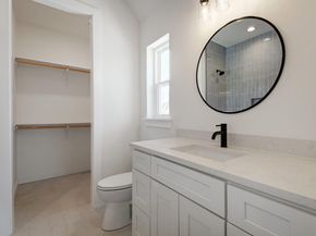 407 Delmar Ave A, Austin TX 78752