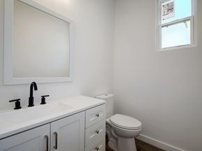 407 Delmar Ave A, Austin TX 78752