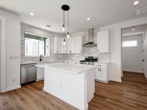 407 Delmar Ave A, Austin TX 78752