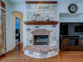 3327 Marcasite DR, Round Rock TX 78681