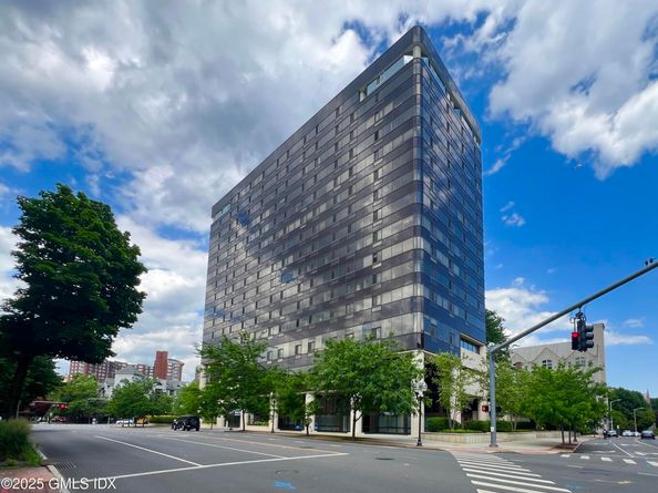 127 greyrock Place 1112, Stamford CT 06901