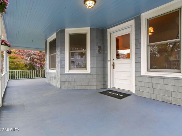 11 Shorelands Place, Old Greenwich CT 06870