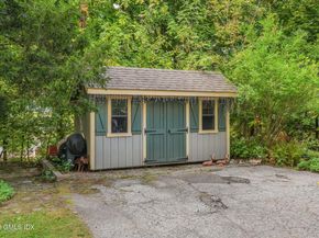 39 Homestead Road, Greenwich CT 06831