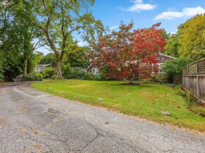39 Homestead Road, Greenwich CT 06831