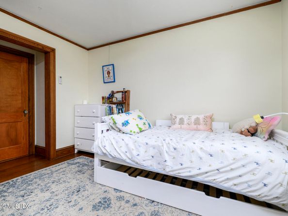 291 Delavan Avenue, Greenwich CT 06830