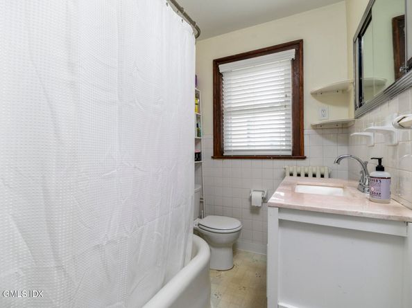 291 Delavan Avenue, Greenwich CT 06830