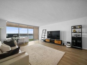 6 Horizon Rd 1605, Fort Lee NJ 07024