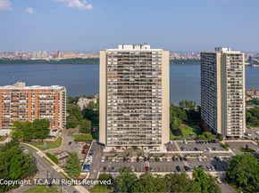 6 Horizon Rd 1605, Fort Lee NJ 07024