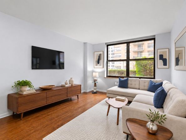 2 Constitution Ct 413A, Hoboken NJ 07030