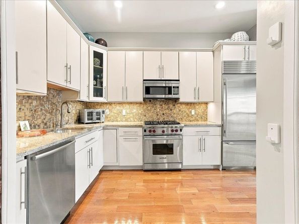 827 Bloomfield St 301, Hoboken NJ 07030