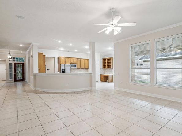 10 Surrey Run Place, The Woodlands TX 77384