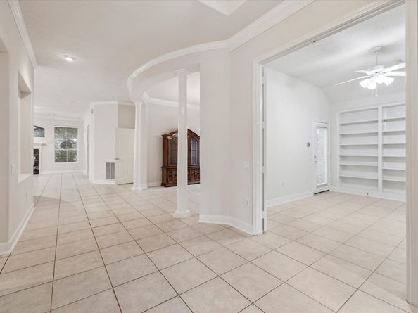 10 Surrey Run Place, The Woodlands TX 77384