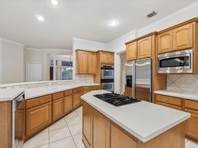 10 Surrey Run Place, The Woodlands TX 77384