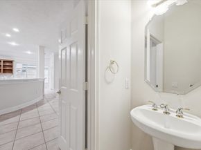 10 Surrey Run Place, The Woodlands TX 77384