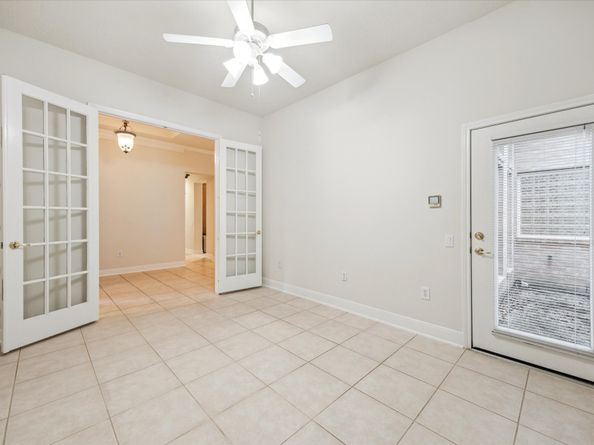 10 Surrey Run Place, The Woodlands TX 77384