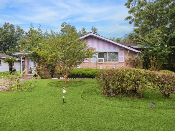 12711 Claygate Drive, Houston TX 77047