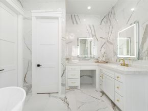 934 W 43rd Street, Houston TX 77018