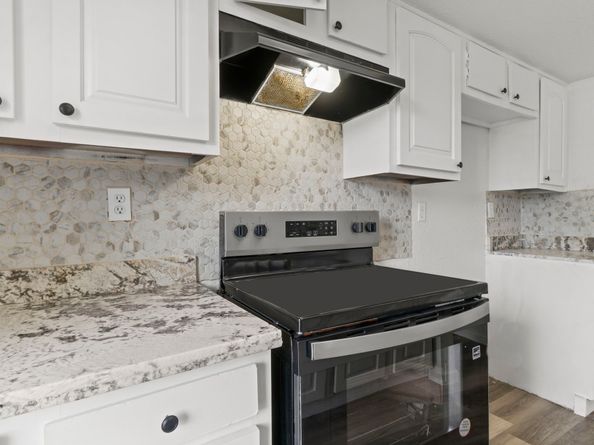 781 Country Place Drive 2083, Houston TX 77079