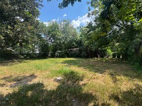 42 Burress Street, Houston TX 77022