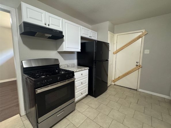 42 Burress Street, Houston TX 77022