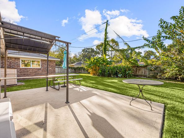 9671 Judalon Lane, Houston TX 77063