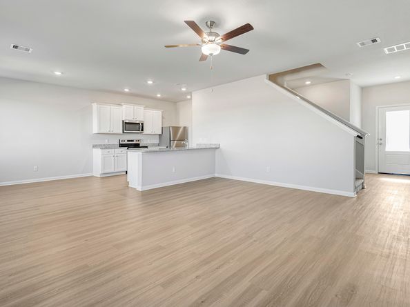 6434 Winter Elm Street, Houston TX 77048