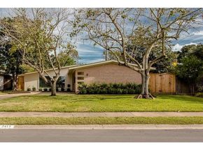 7413 Albacore Drive, Houston TX 77074