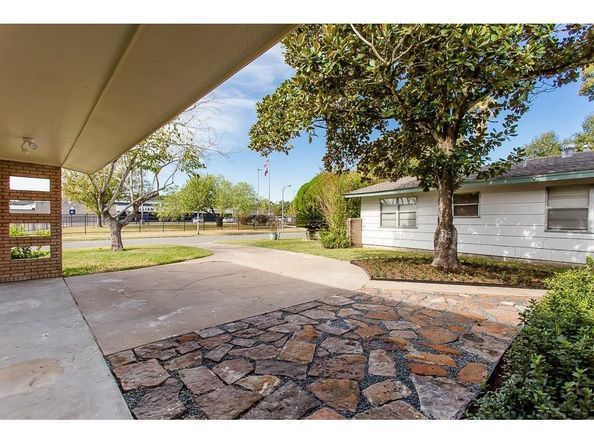 7413 Albacore Drive, Houston TX 77074