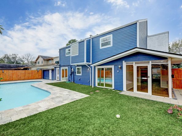 3307 Chris Drive, Houston TX 77063