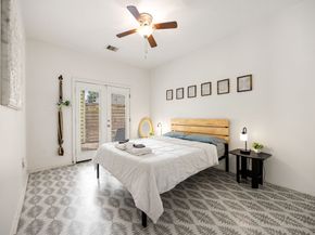 2106 Holman Street B, Houston TX 77004