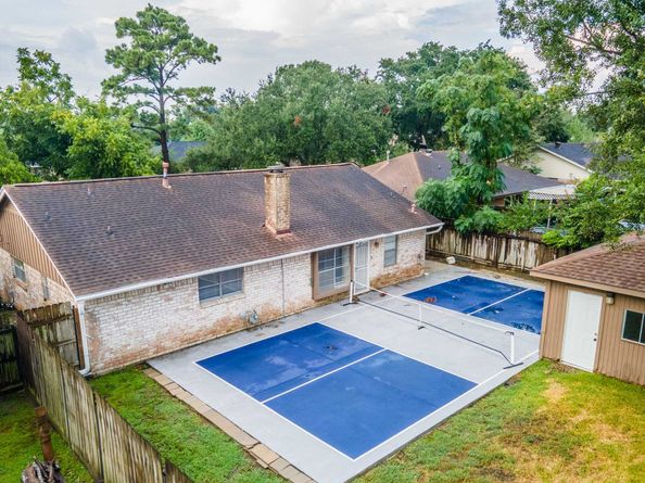 10823 Overlea Drive, Houston TX 77089