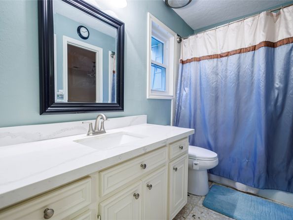 10702 PAULWOOD Drive, Houston TX 77071
