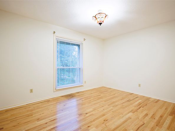 10702 PAULWOOD Drive, Houston TX 77071
