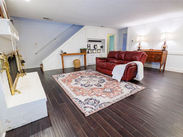 10702 PAULWOOD Drive, Houston TX 77071