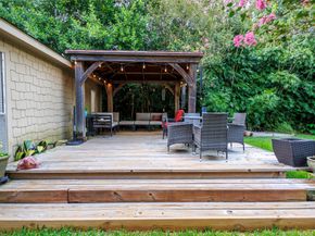 10702 PAULWOOD Drive, Houston TX 77071