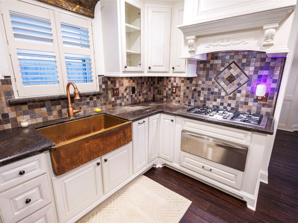 10702 PAULWOOD Drive, Houston TX 77071