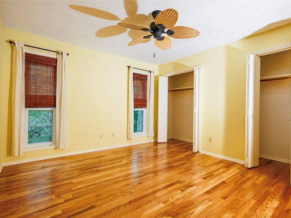 10702 PAULWOOD Drive, Houston TX 77071