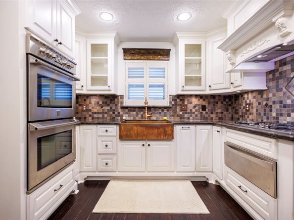 10702 PAULWOOD Drive, Houston TX 77071