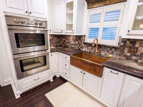 10702 PAULWOOD Drive, Houston TX 77071