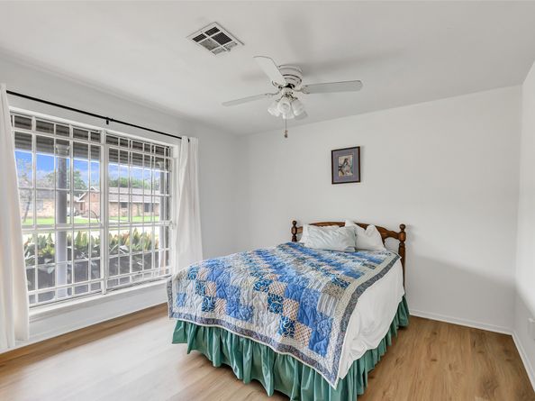 14030 Roundstone Lane, Houston TX 77015