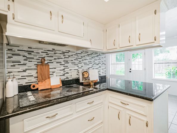 3023 Shawnee Drive, Sugar Land TX 77479